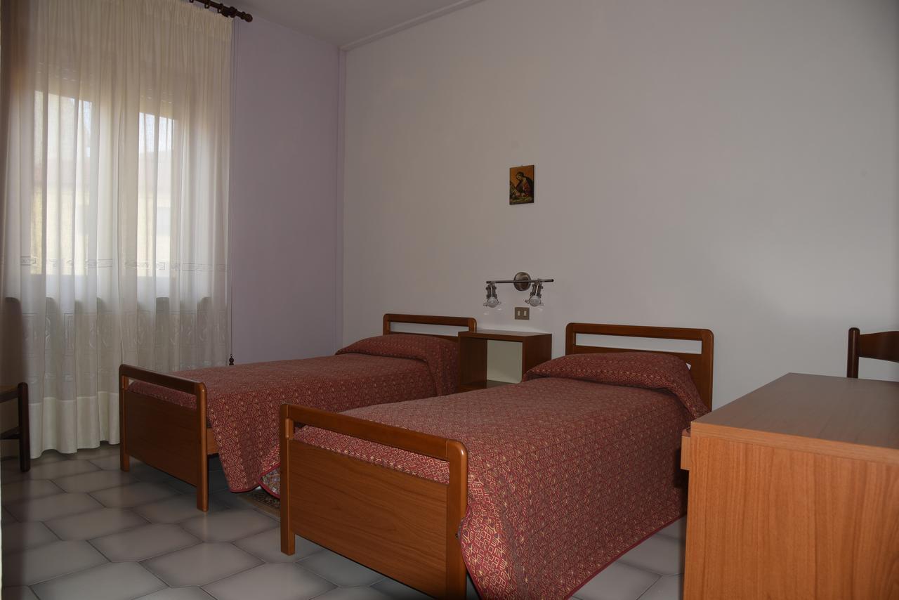 Albergo Dei Bersaglieri Albaretto della Torre Экстерьер фото
