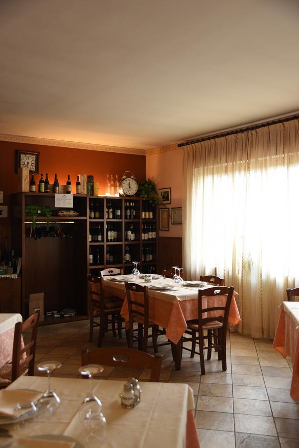 Albergo Dei Bersaglieri Albaretto della Torre Экстерьер фото